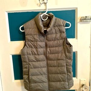 Light down vest